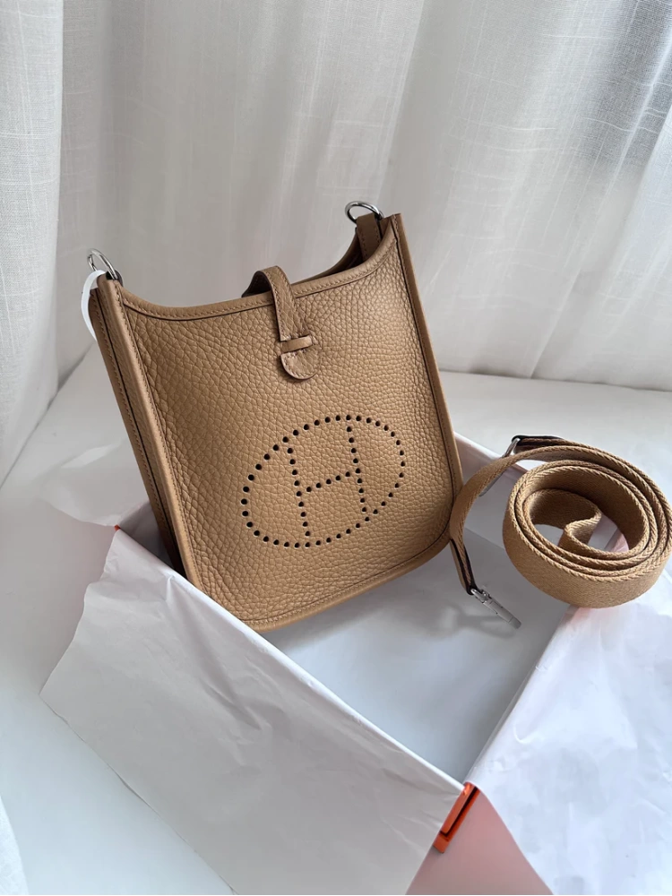 EVELYNE 16 Biscuit/Caramel PHW