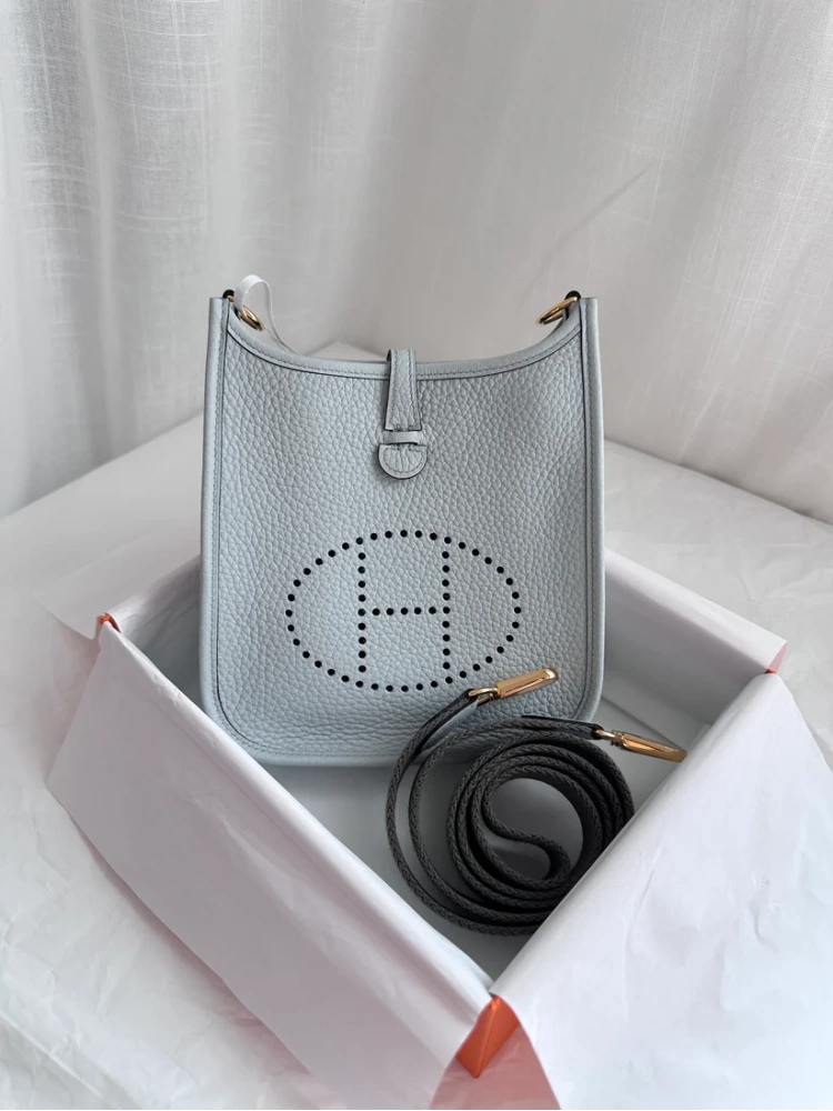 EVELYNE 16 Blue Pale/Gris Etain GHW