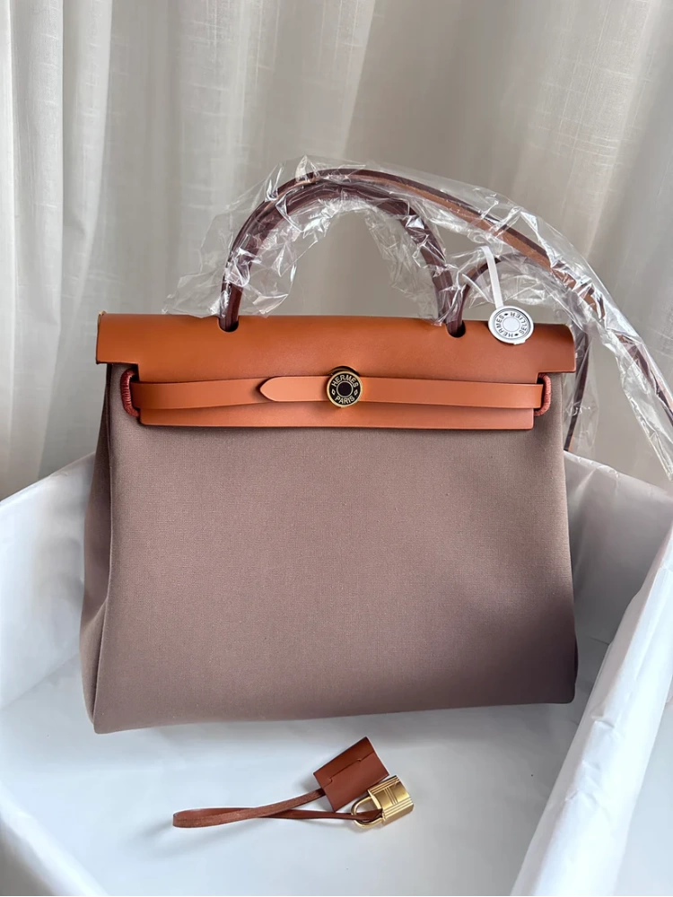 HERBAG 31 Etoupe/Fauve/Ebene LAQUE