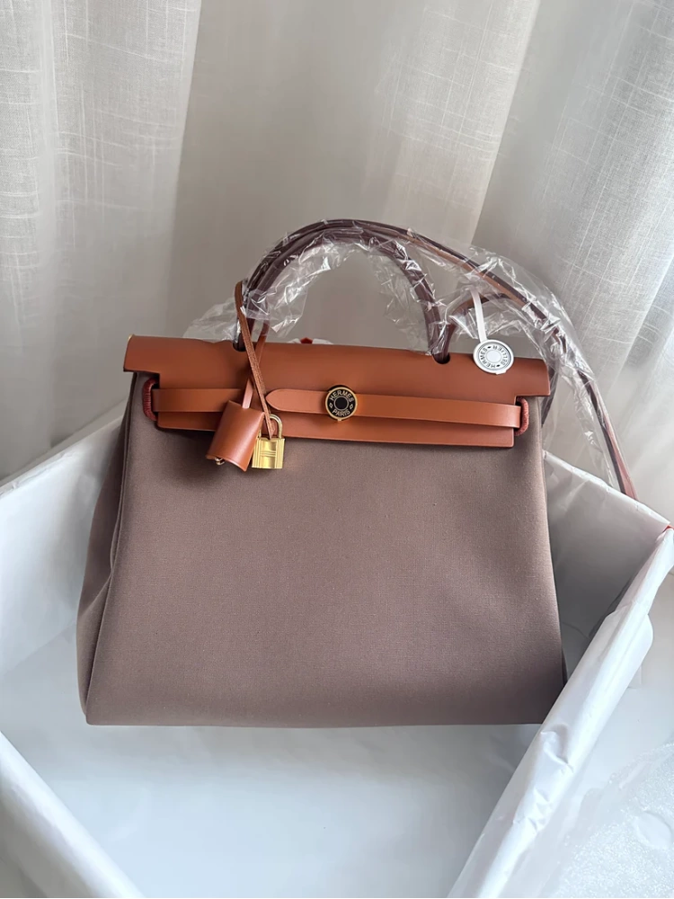 HERBAG 31 Etoupe/Fauve/Ebene LAQUE