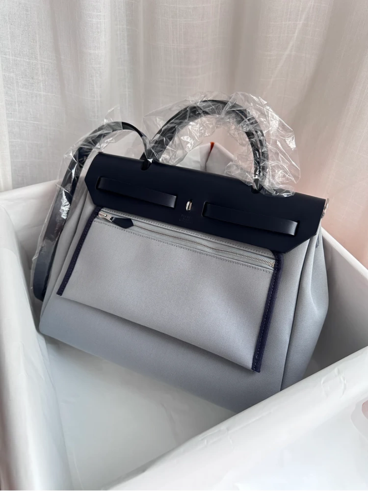 HERBAG 31 Gris Pantin/Blue Indigo PHW